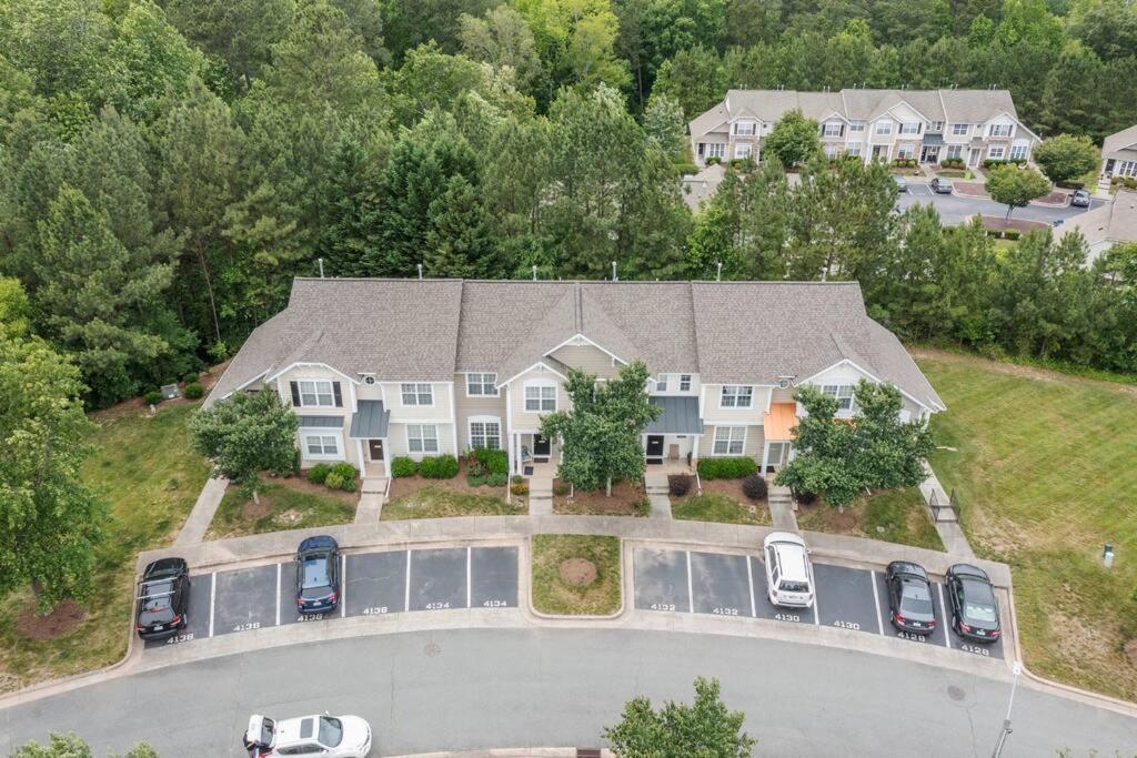 Peaceful, Townhome In Hope Valley Farms Durham Exteriér fotografie